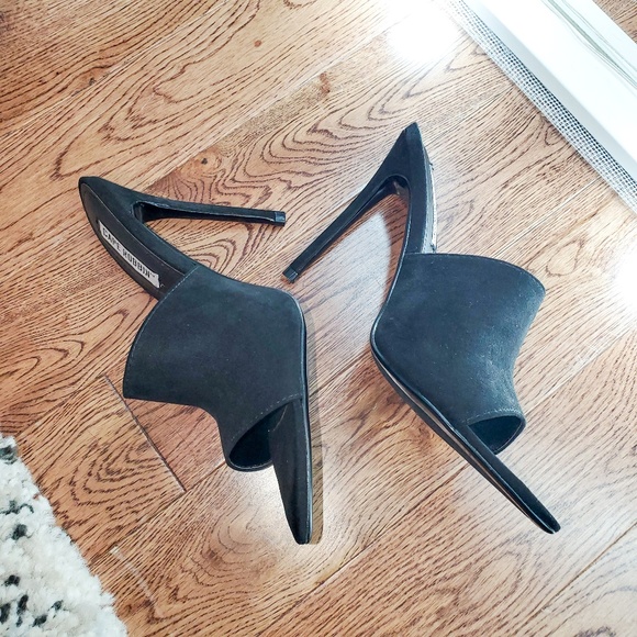 Cape Robbin Suede like Vegan Mule Sandals heels - Picture 2 of 5